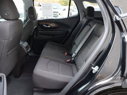 Used 2021 GMC Terrain SLE w/ Driver Convenience Package image 9