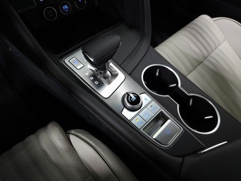 Used 2026 Genesis G70 3.3T Sport Prestige image 26