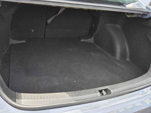 Used 2020 Toyota Corolla LE FWD image 13