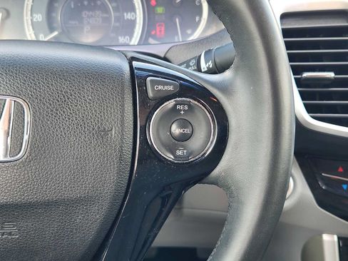 Used 2017 Honda Accord EX-L image 28