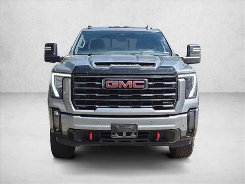 Used 2024 GMC Sierra 2500 AT4 w/ AT4 Premium Plus Package AWD/4WD image 2