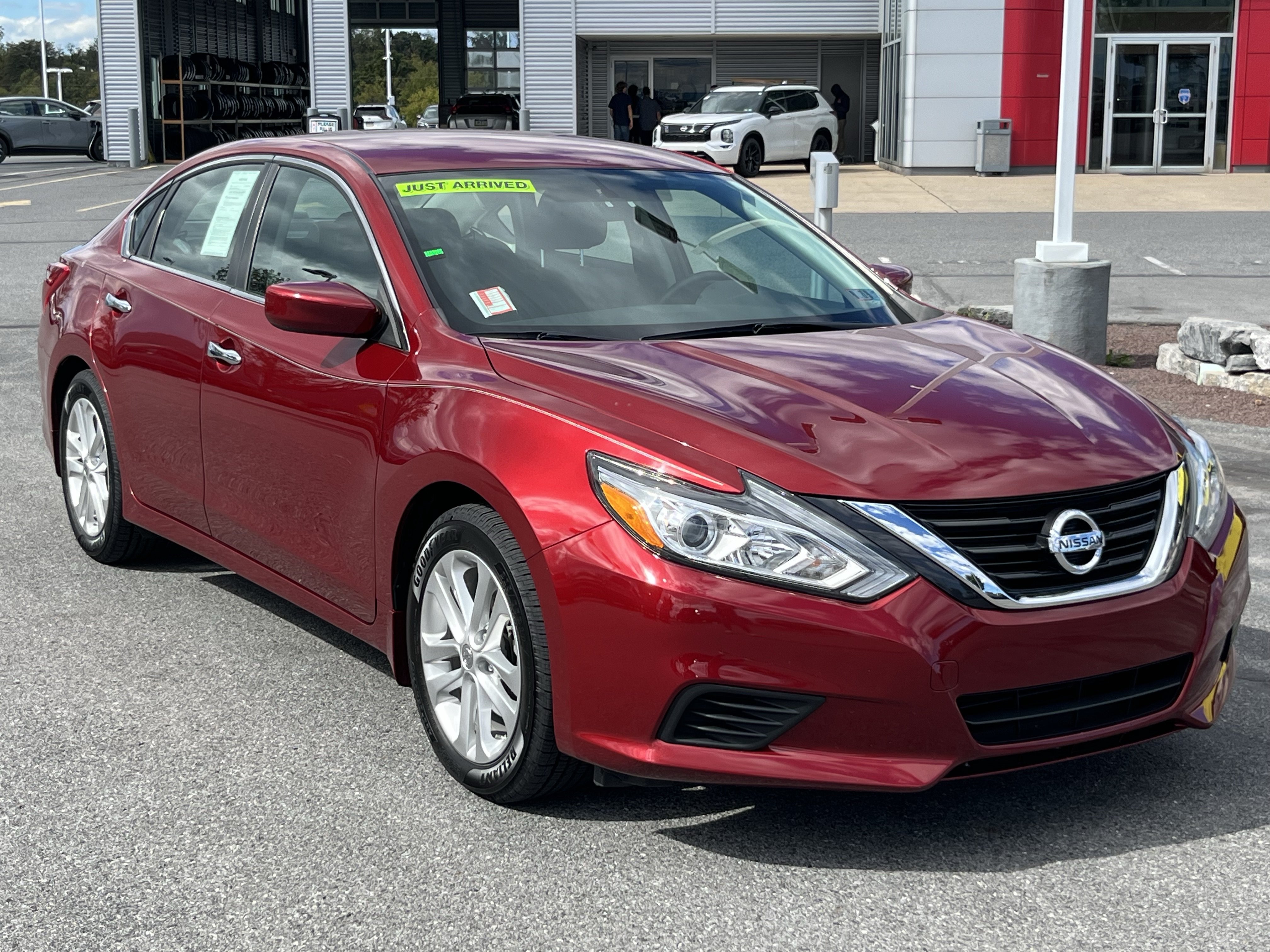Used 2018 Nissan Altima 2.5 S w/ S Convenience Package FWD image 1