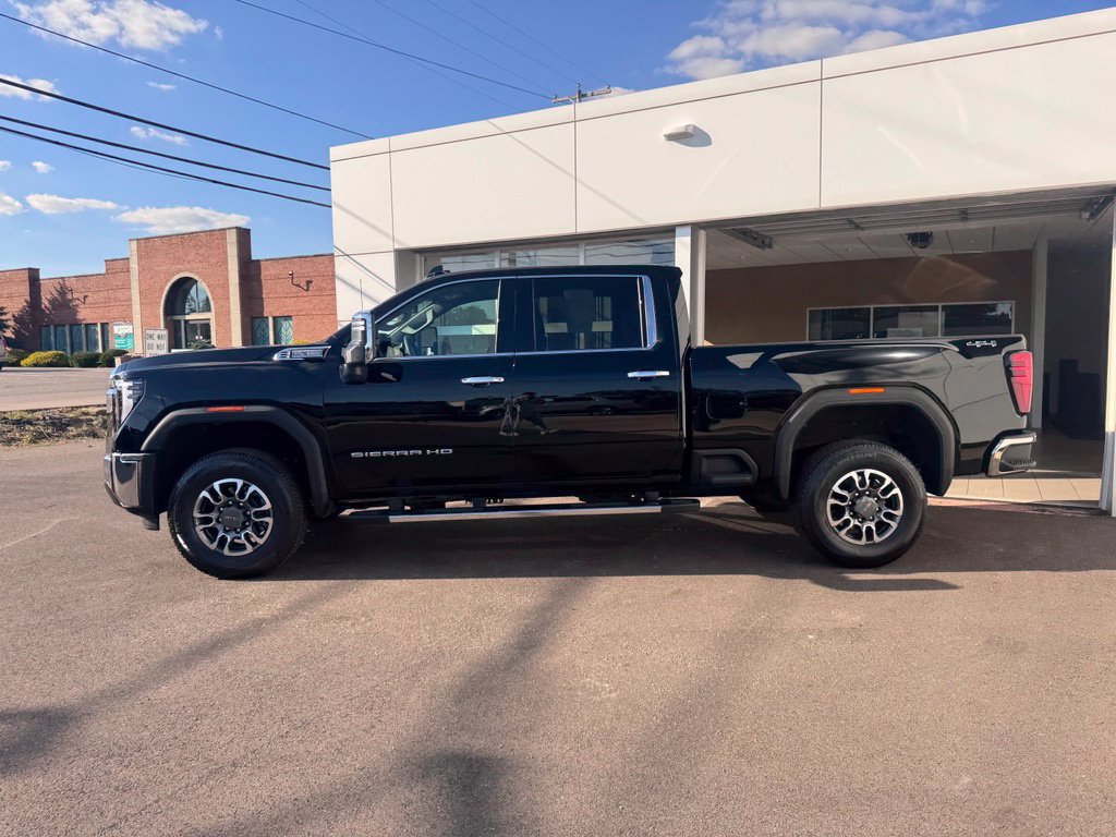 Used 2026 GMC Sierra 2500 SLT w/ SLT Convenience Package AWD/4WD image 2
