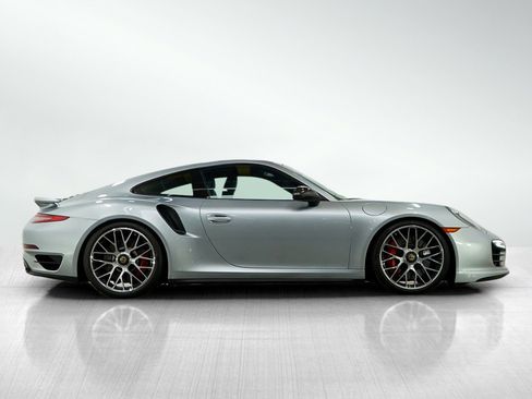 Used 2014 Porsche 911 Turbo image 6