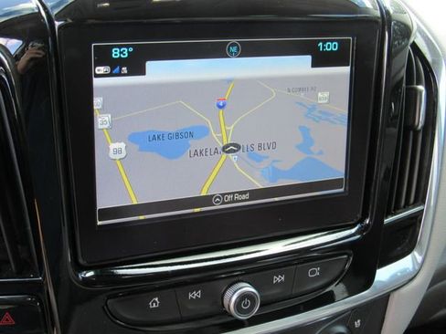 Used 2018 Chevrolet Traverse Premier w/ Driver Confidence II Package FWD image 26