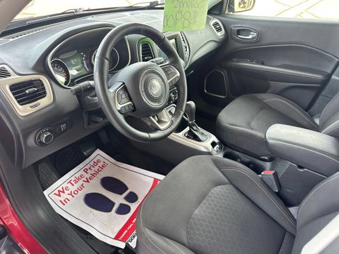 Used 2018 Jeep Compass Sport w/ Tech Group FWD image 19