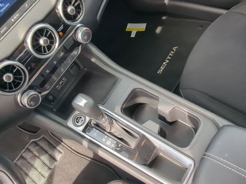 Used 2024 Nissan Sentra SV FWD image 19