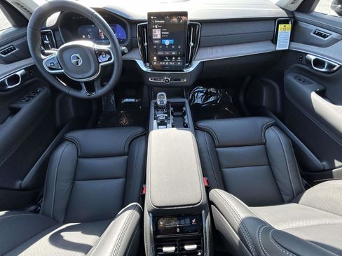 New 2026 Volvo XC90 B6 Ultra w/ Lounge Package image 13