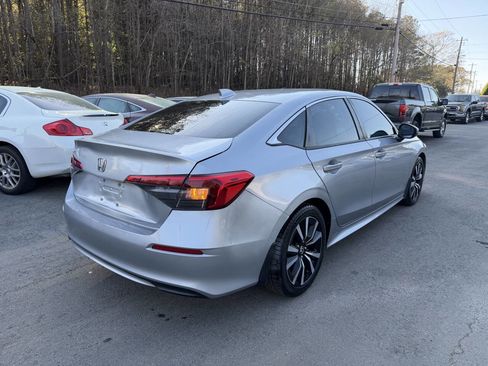 Used 2022 Honda Civic EX image 5