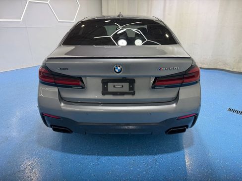 Used 2023 BMW M550i xDrive w/ Premium Enhanced Package image 6