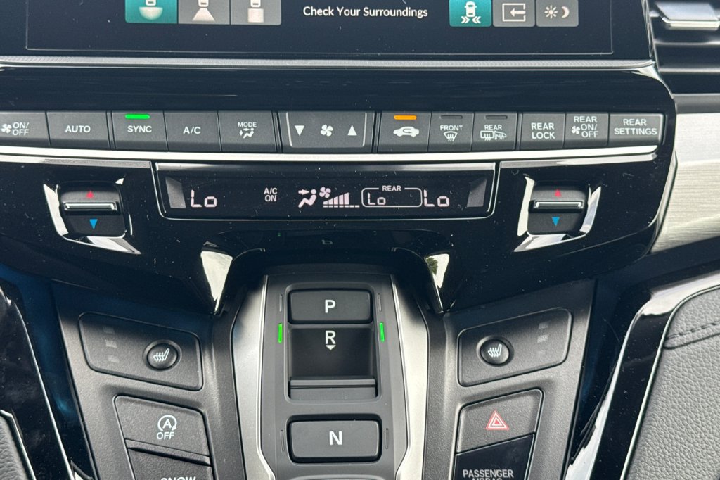New 2026 Honda Odyssey Touring image 21