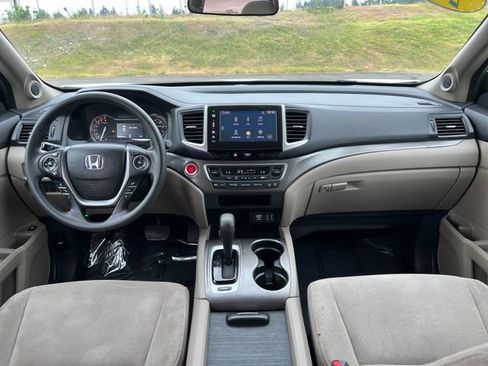 Used 2016 Honda Pilot EX image 11