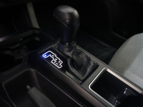 Used 2022 Toyota Tacoma SR image 22