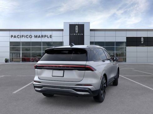 New 2026 Lincoln Nautilus Reserve w/ Jet Appearance Package image 8