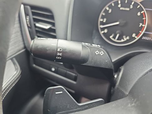 Used 2023 Nissan Rogue SV FWD image 29
