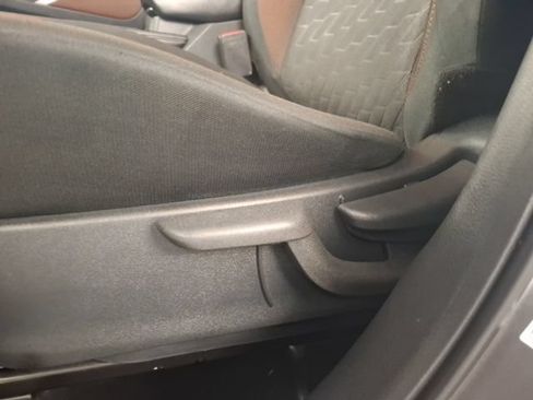 Used 2024 Nissan Kicks SR FWD image 16