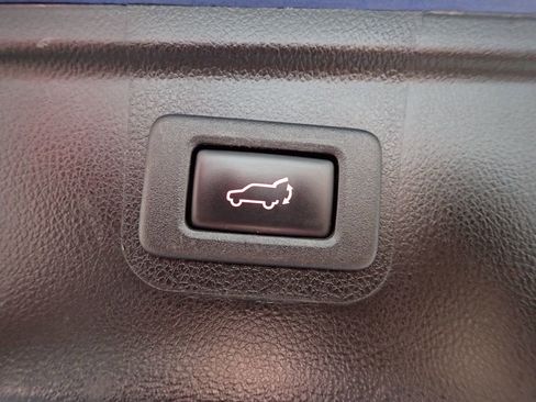 Used 2019 Subaru Outback 2.5i Limited w/ Popular Package #2 image 15