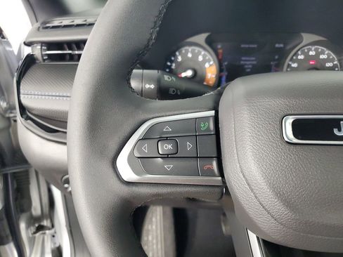 Used 2025 Jeep Compass Latitude w/ Altitude Special Edition image 26