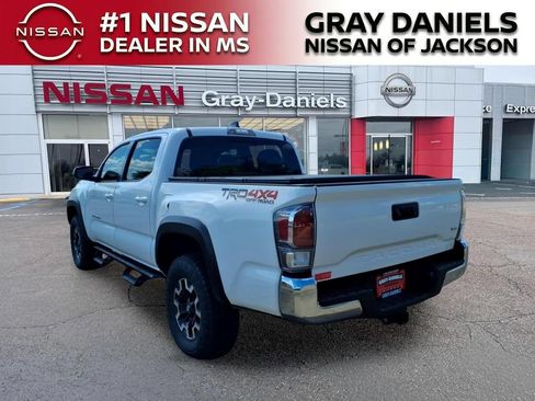 Used 2023 Toyota Tacoma TRD Off-Road AWD/4WD image 6
