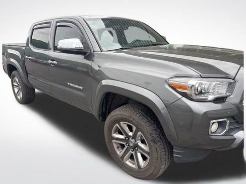 Used 2016 Toyota Tacoma Limited w/ Towing Package AWD/4WD image 6