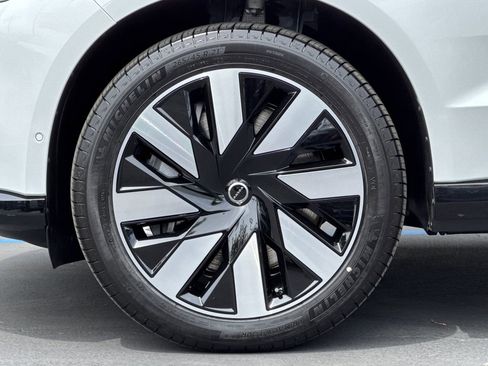 New 2026 Volvo EX90 Plus image 25