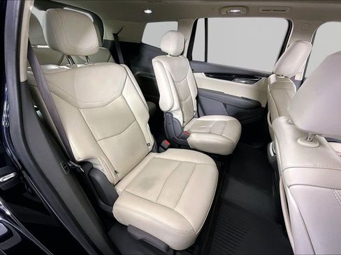 Certified 2021 Cadillac XT6 Premium Luxury FWD image 23