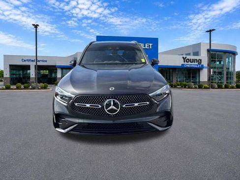 Used 2023 Mercedes-Benz GLC 300 4MATIC image 2