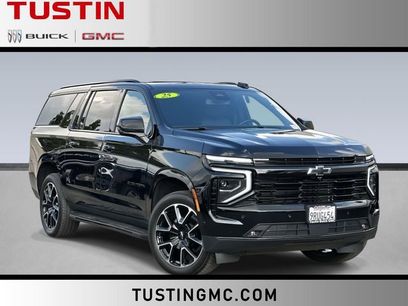 Used 2025 Chevrolet Suburban RST
