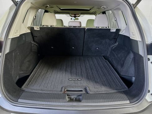 Used 2023 Nissan Rogue SV w/ SV Premium B Package image 29