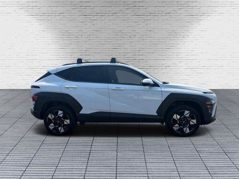 Used 2024 Hyundai Kona SEL w/ Convenience Package AWD/4WD image 5