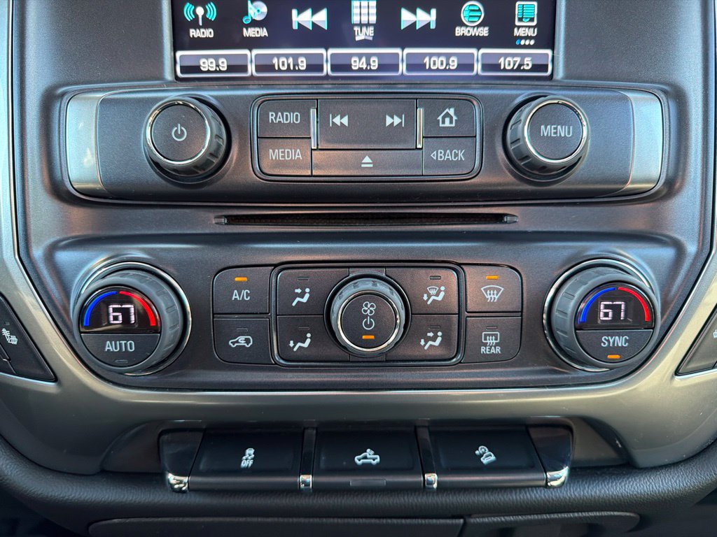 Used 2018 Chevrolet Silverado 1500 LT w/ All Star Edition AWD/4WD image 23