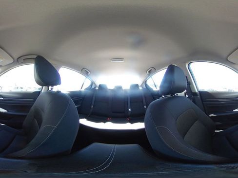 Used 2025 Nissan Altima 2.5 SV FWD image 43