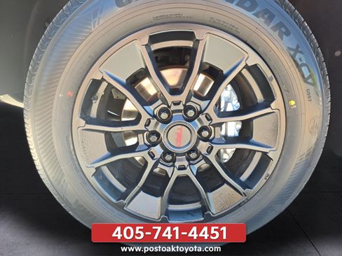 Used 2024 Toyota Tundra SR5 w/ SR5 Premium Package RWD image 32