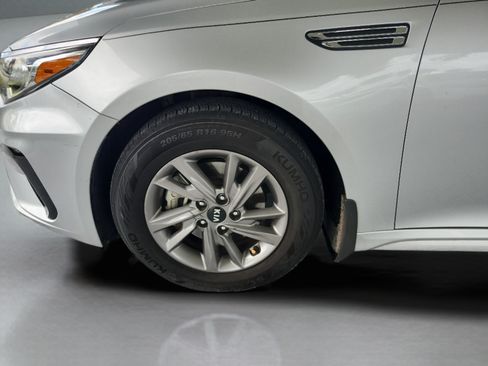Used 2020 Kia Optima LX FWD image 7