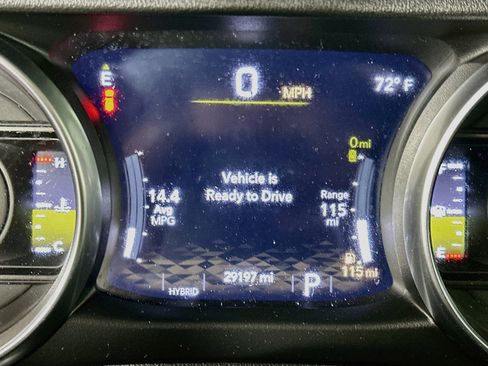 Used 2023 Jeep Wrangler Unlimited Sahara w/ Cold Weather Group AWD/4WD image 19