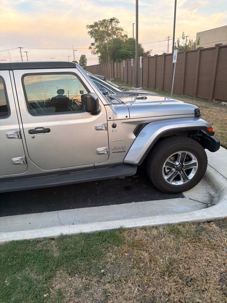 Used 2020 Jeep Wrangler Unlimited Sahara AWD/4WD image 6