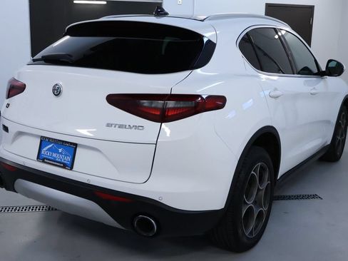 Used 2018 Alfa Romeo Stelvio Ti AWD/4WD image 7