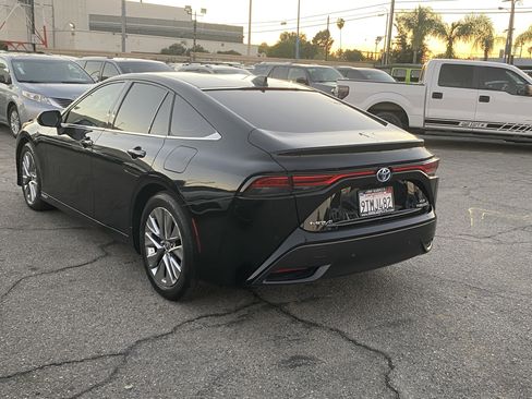 Used 2022 Toyota Mirai XLE w/ Advanced Technology Package image 9