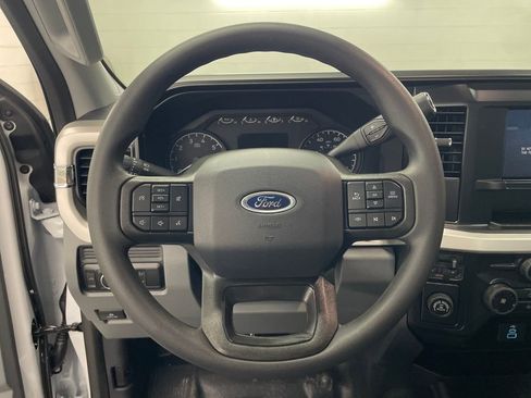 New 2026 Ford F250 XL w/ XL Chrome Package image 17