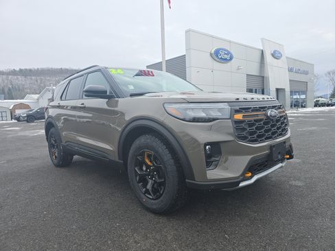 New 2026 Ford Explorer Tremor w/ Tremor Convenience Package image 1