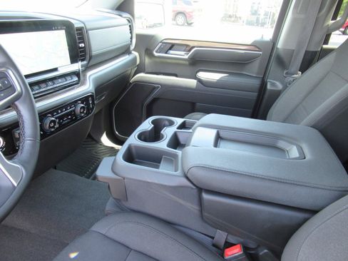 Certified 2026 Chevrolet Silverado 1500 LT AWD/4WD image 18