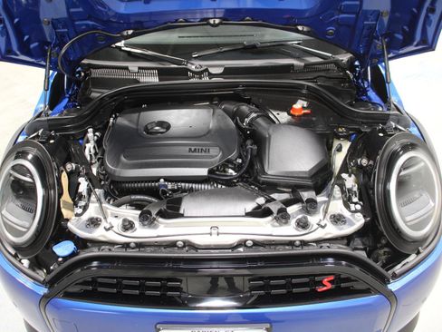 Certified 2025 MINI Cooper S image 25