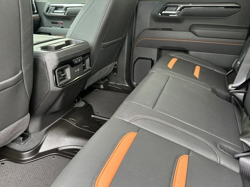 Certified 2025 GMC Sierra 1500 AT4 image 13