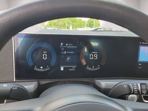 Used 2025 Hyundai Sonata SEL FWD image 18
