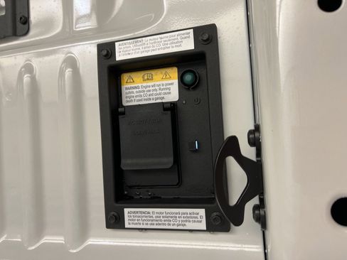 New 2025 Ford F250 Platinum image 41