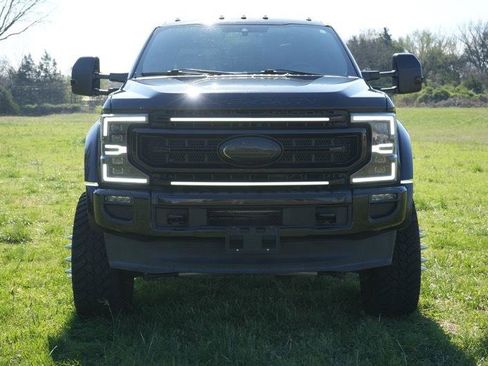Used 2020 Ford F450 Platinum w/ FX4 Off-Road Package image 2