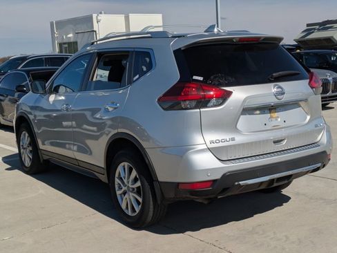 Used 2020 Nissan Rogue SV image 7
