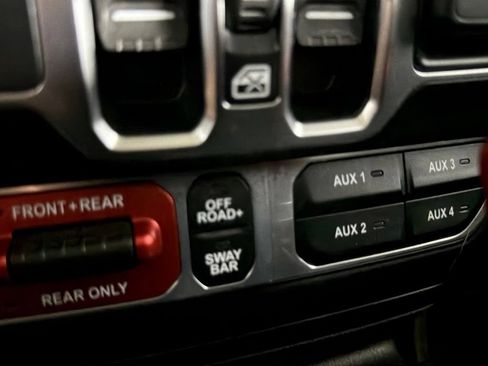 Used 2021 Jeep Wrangler Unlimited Rubicon AWD/4WD image 44