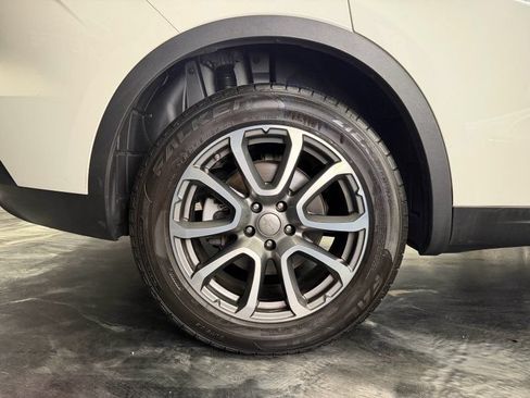 Used 2018 Maserati Levante AWD/4WD image 23