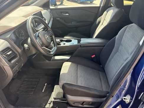 Used 2023 Nissan Rogue SV FWD image 17